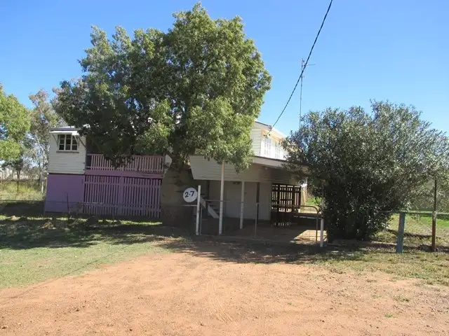 27 BURKE STREET, Wallumbilla QLD 4428