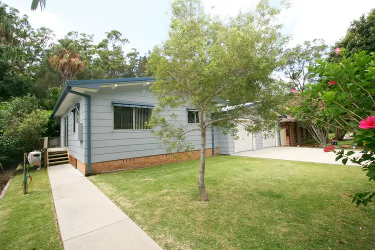 Second view of Homely house listing, 4 Hillside Parade, Elizabeth Beach NSW 2428