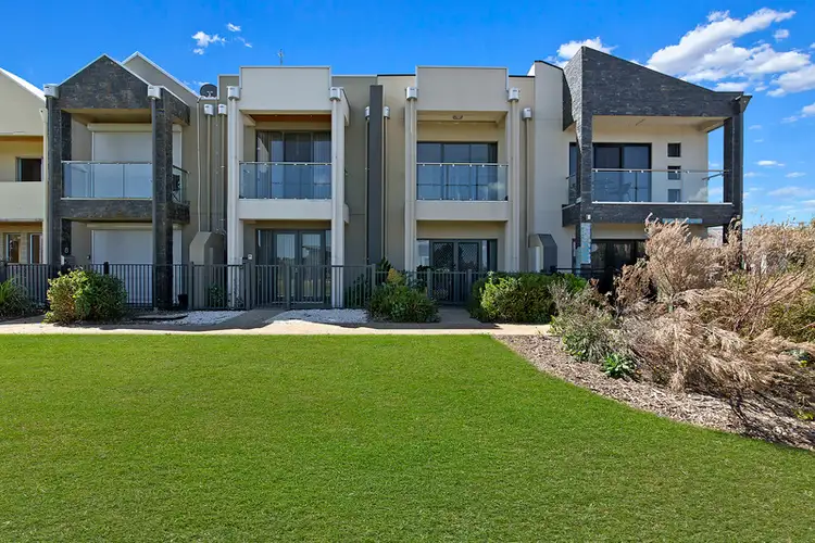 4 Pelican Lane, Mawson Lakes SA 5095