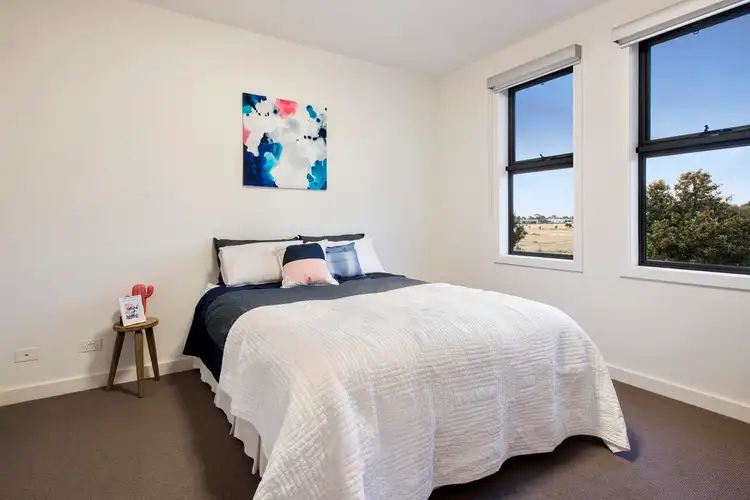 Fifth view of Homely townhouse listing, 25 Sunset Drive, Williamstown VIC 3016
