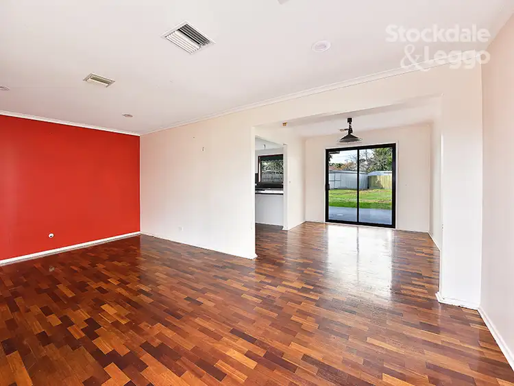 Fifth view of Homely house listing, 10 Cavesson Court, Epping VIC 3076