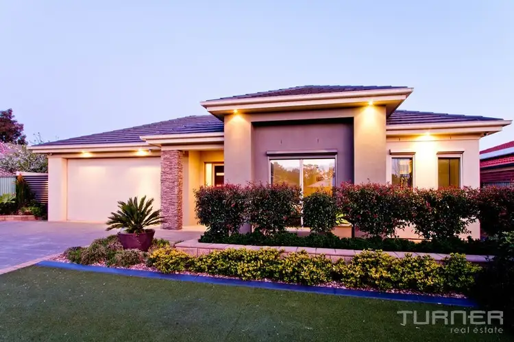 9 Stuart Street, Hillcrest SA 5086