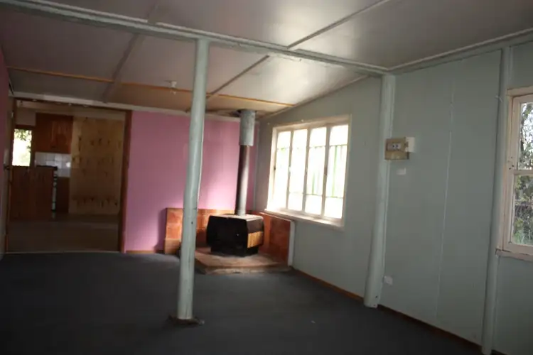 Fifth view of Homely house listing, 3 Glenlena Avenue, Rubyvale QLD 4702