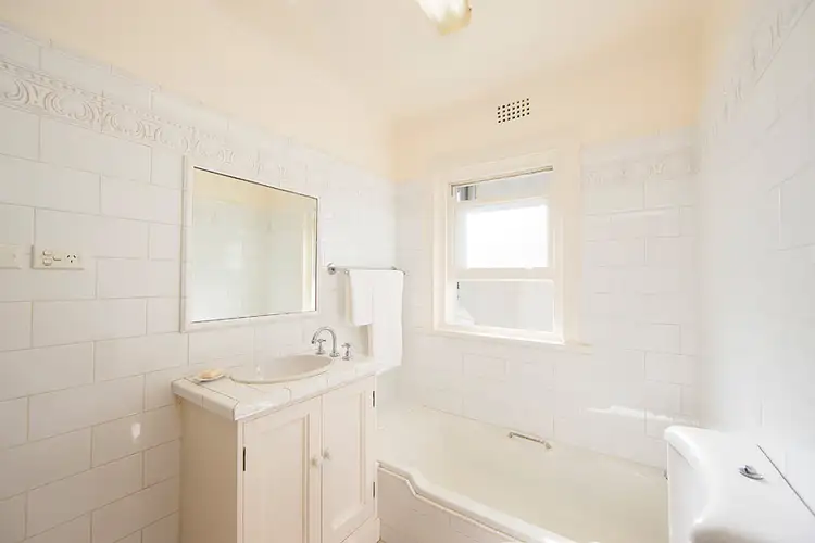 Sixth view of Homely apartment listing, 4/16A Darling Point Road, Darling Point NSW 2027