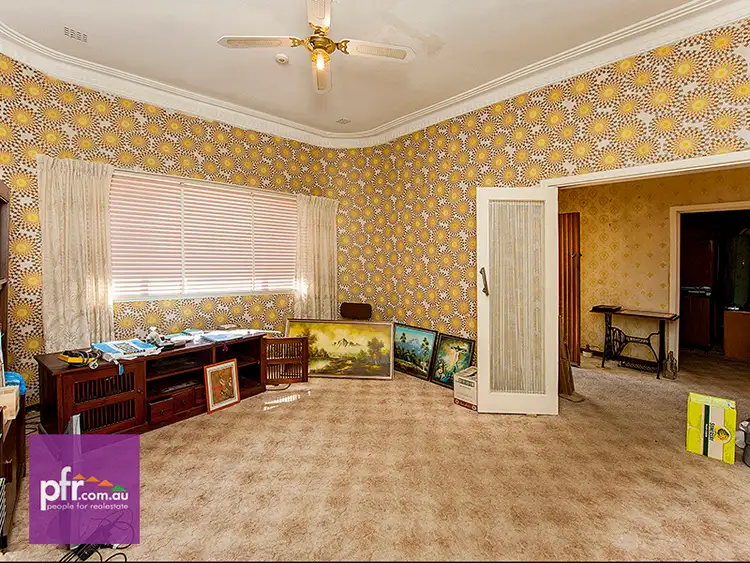 92 Boundary Rd, St James WA 6102