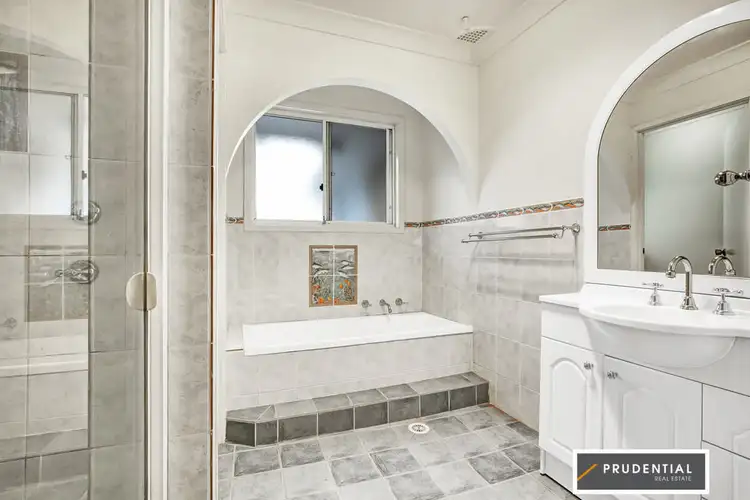 Seventh view of Homely house listing, 2 Knotwood Avenue, Macquarie Fields NSW 2564