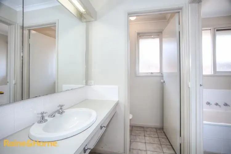 Sixth view of Homely house listing, 19 Fisher Court, Sunbury VIC 3429