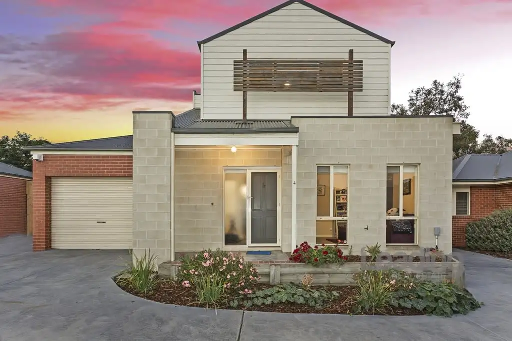 Main view of Homely townhouse listing, Unit 4/63 Anderson Road, Sunbury VIC 3429