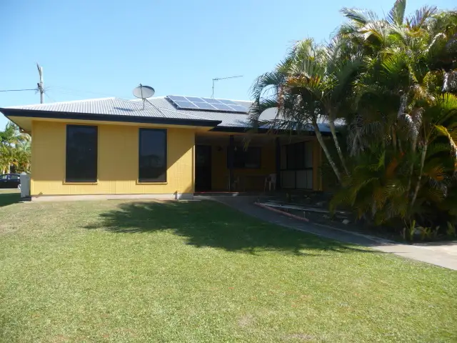 33 Golden Hind Ave, Cooloola Cove QLD 4580