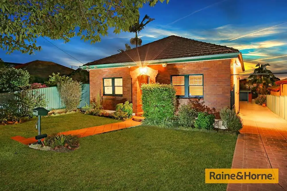 Main view of Homely house listing, 8 Mountview Avenue, Beverly Hills NSW 2209