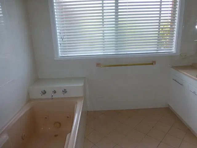 Fifth view of Homely house listing, 2 Jones Street, Parkes NSW 2870