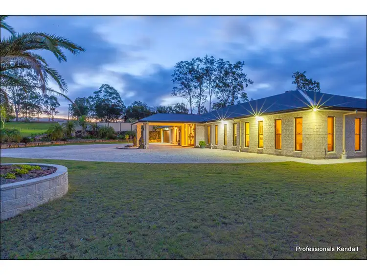 6 Cargellico Street, Maudsland QLD 4210