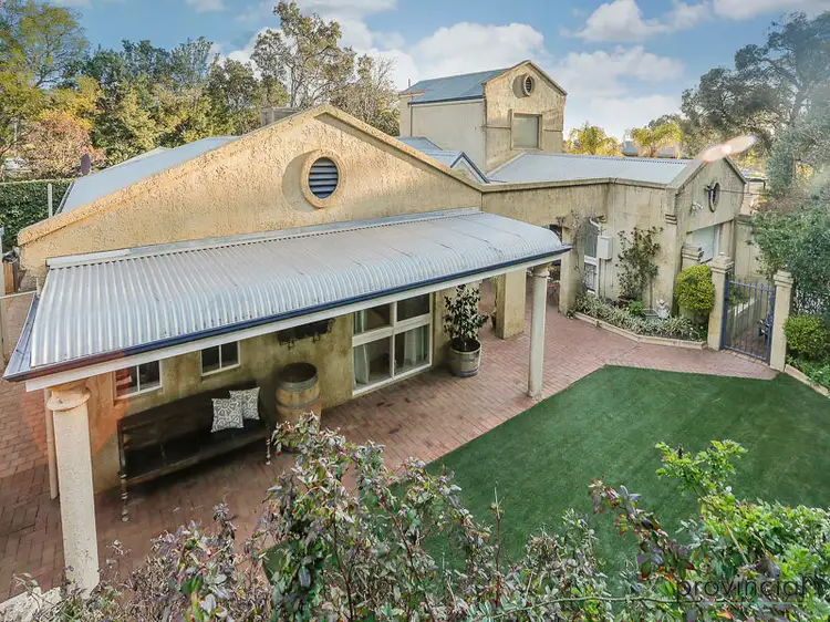 15 Brady Road, Lesmurdie WA 6076