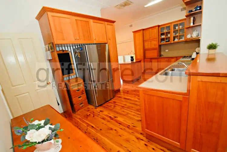 Sixth view of Homely house listing, 8 Thorby Crescent, Griffith NSW 2680