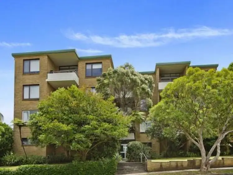 11/20 Crows Nest Road