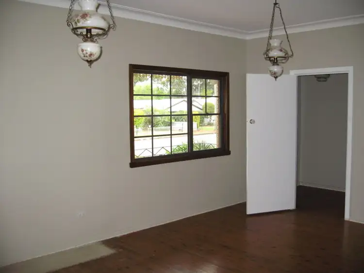 Fifth view of Homely house listing, 18 Pearce Street, Parkes NSW 2870