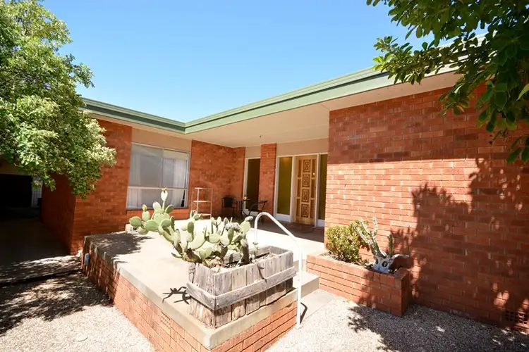 29 Probert Avenue, Griffith NSW 2680