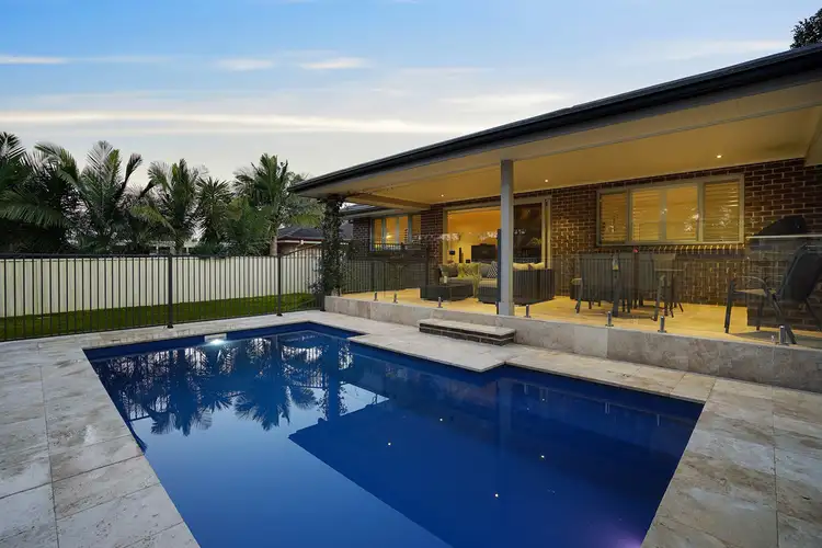 32 Warrina Avenue, Summerland Point NSW 2259