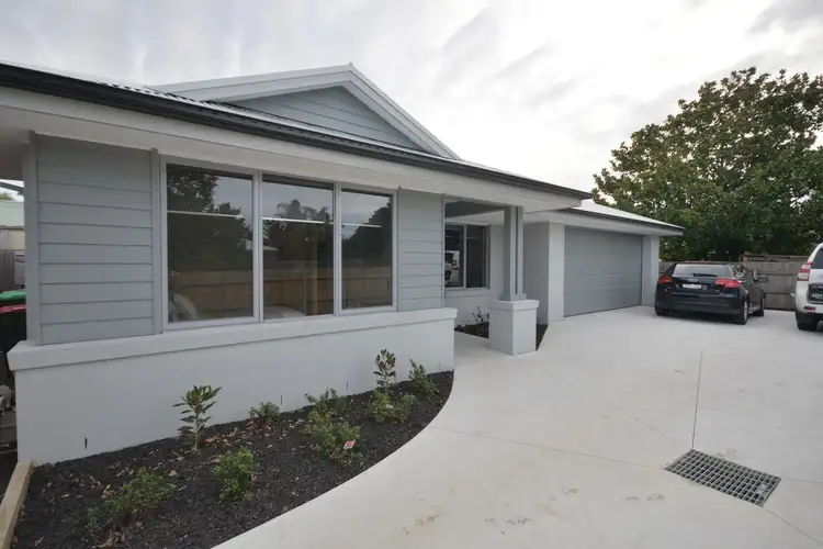 220A NICHOLSON STREET, Bairnsdale VIC 3875