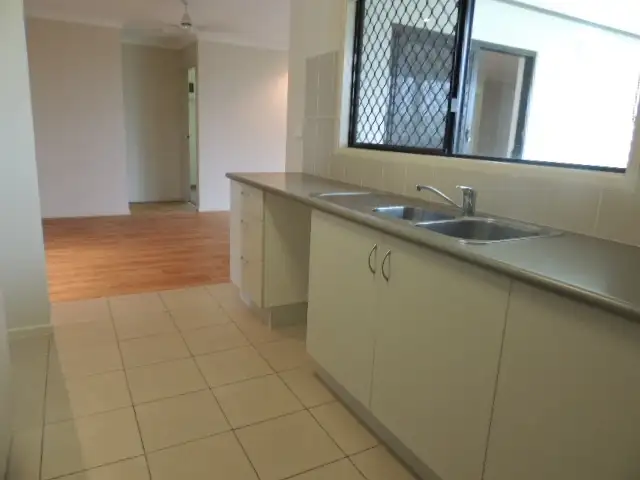 Fifth view of Homely house listing, 11 LASHMAR CRESCENT, Deeragun QLD 4818