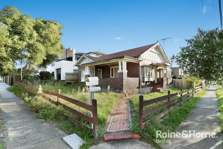 15 Collingwood Avenue, Earlwood NSW 2206