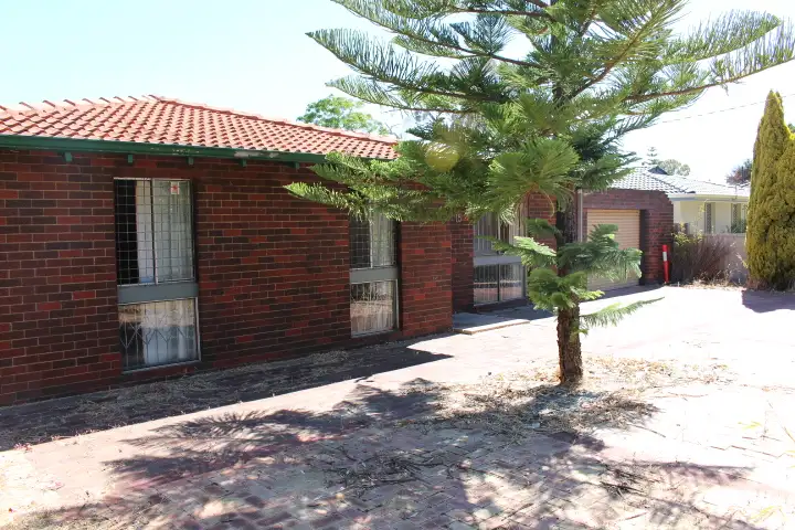 15 whitehouse drive, Koondoola WA 6064