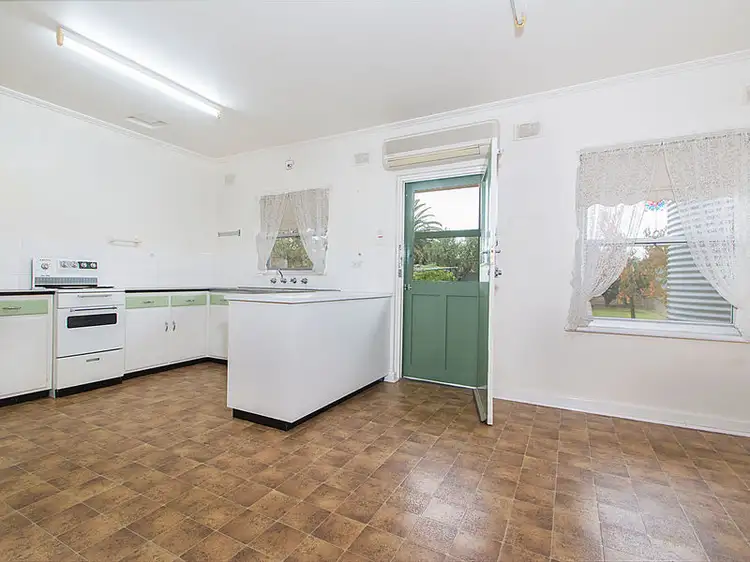 Fourth view of Homely house listing, 10 Jonathan Avenue, Nuriootpa SA 5355