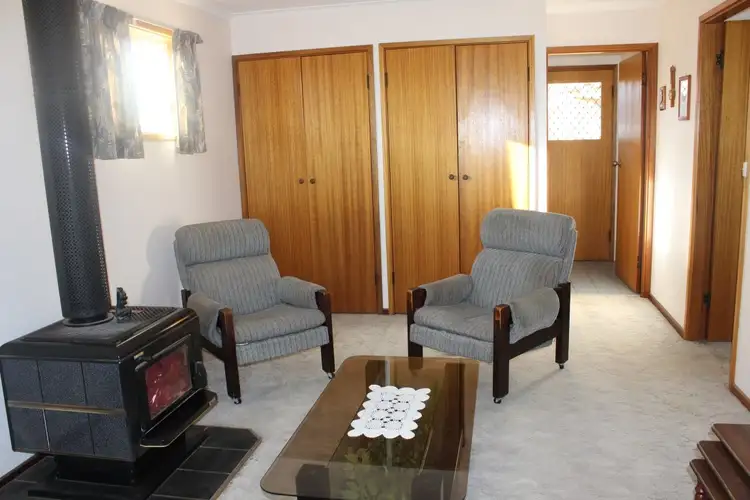 Third view of Homely house listing, 1/129 Baker Street, Temora NSW 2666
