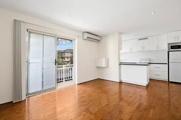 Third view of Homely unit listing, 15/87 Pacific Parade, Dee Why NSW 2099