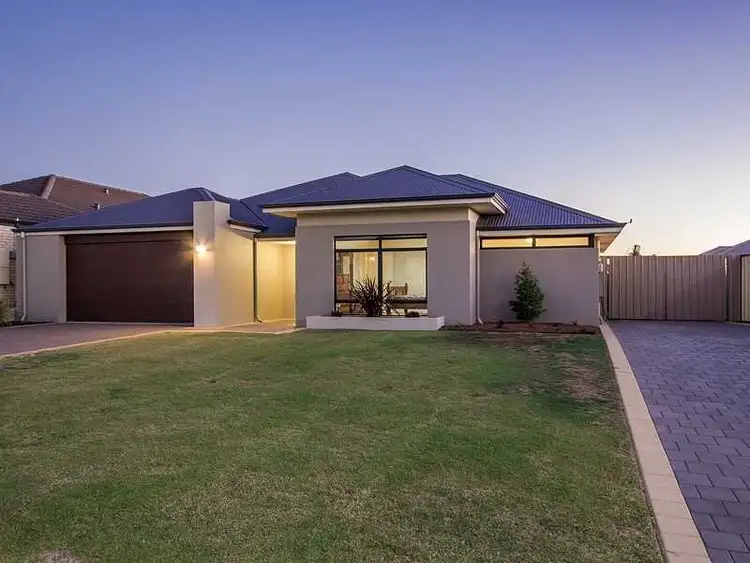 4 Dianella Road, Hammond Park WA 6164