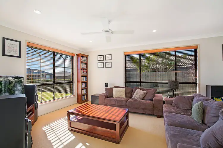 Second view of Homely house listing, 10 Scullin Street, Middle Ridge QLD 4350