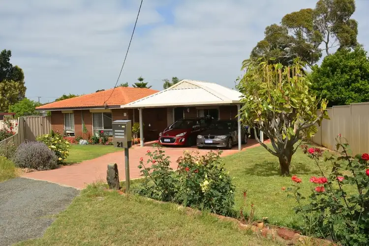 21 Hagart Way, Lockridge WA 6054