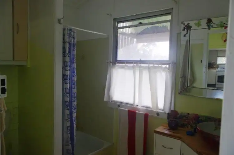 Fifth view of Homely house listing, 202 Oakview Road, Oakview QLD 4600