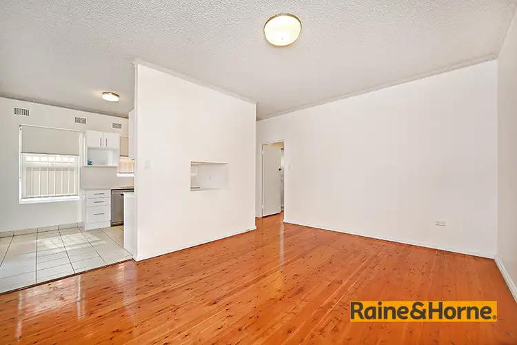 Second view of Homely house listing, 2/7 Gladstone St, Bexley NSW 2207