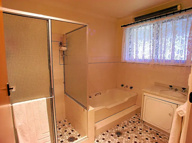 Seventh view of Homely house listing, 25 Wahratta Way, Orange NSW 2800