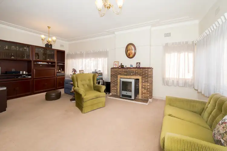 Second view of Homely house listing, 55 Macquarie Street, Chifley NSW 2036