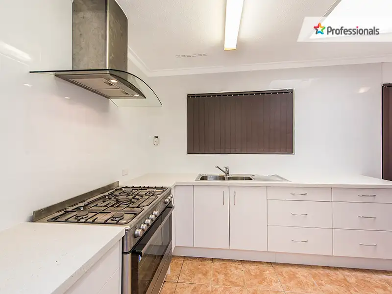 Main view of Homely house listing, 2 Selkirk Rd, Armadale WA 6112