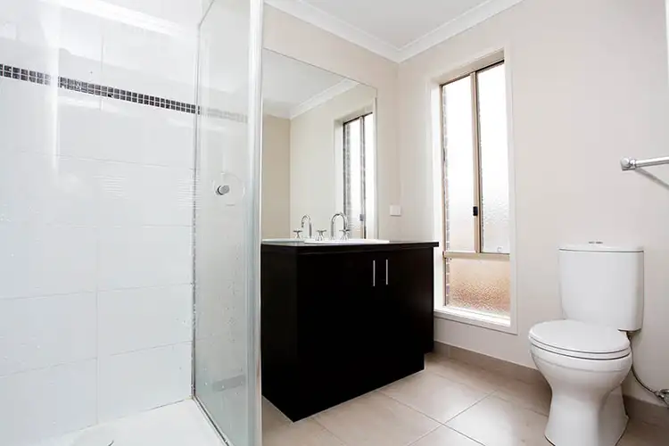 Fifth view of Homely house listing, 2 Hilda Street, Darley VIC 3340