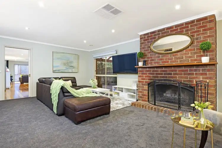 Second view of Homely house listing, 3 Dadswell Court, Sunbury VIC 3429