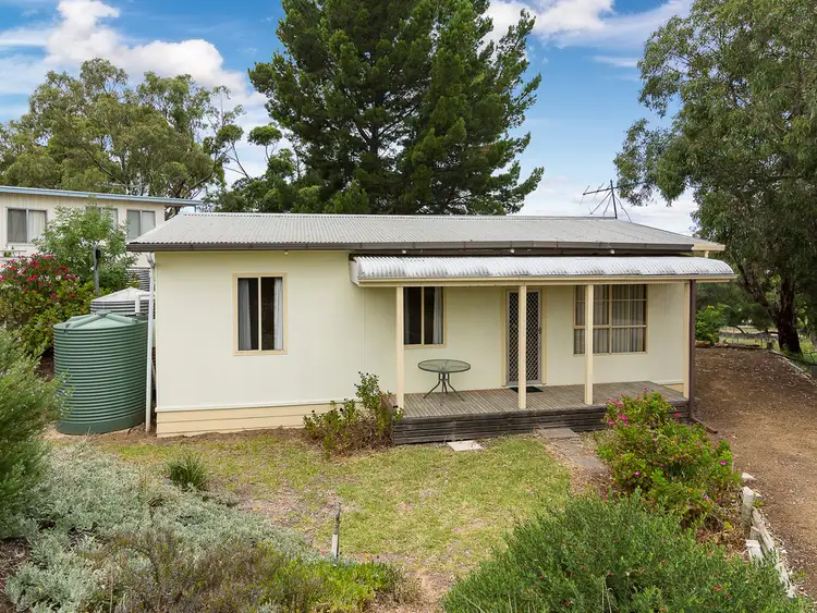 16 Shoreline Drive, Clayton Bay SA 5256