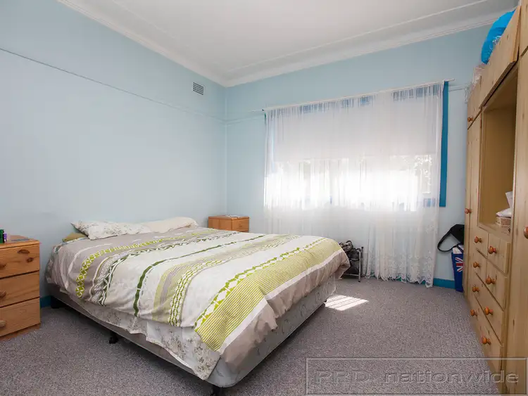 Fifth view of Homely house listing, 1 Hall Crescent, Tarro NSW 2322