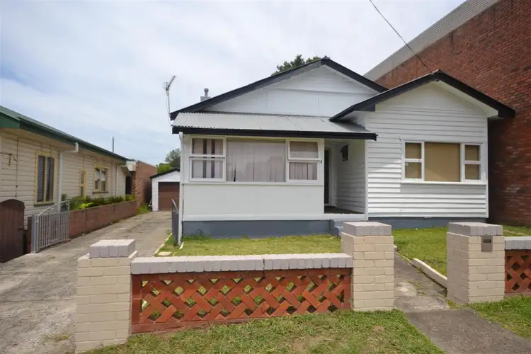 4 Bunberra Street, Bomaderry NSW 2541