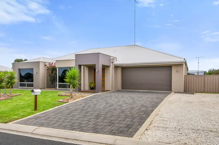 11 Silverbrook Avenue, Mount Gambier SA 5290