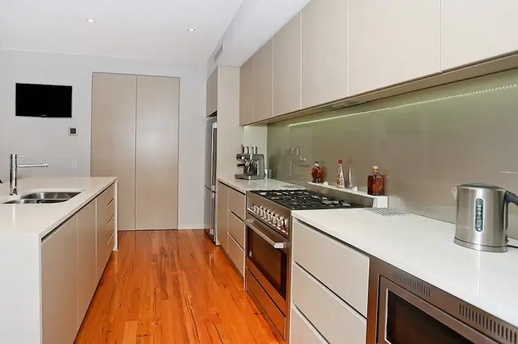 Sixth view of Homely house listing, 3 Whimbrel Crescent, Coodanup WA 6210