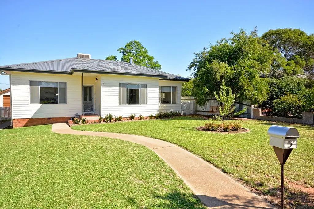 Main view of Homely house listing, 5 Jacaranda Avenue, Leeton NSW 2705