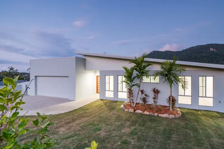 9 Scarlet Gum Crescent, Cannonvale QLD 4802