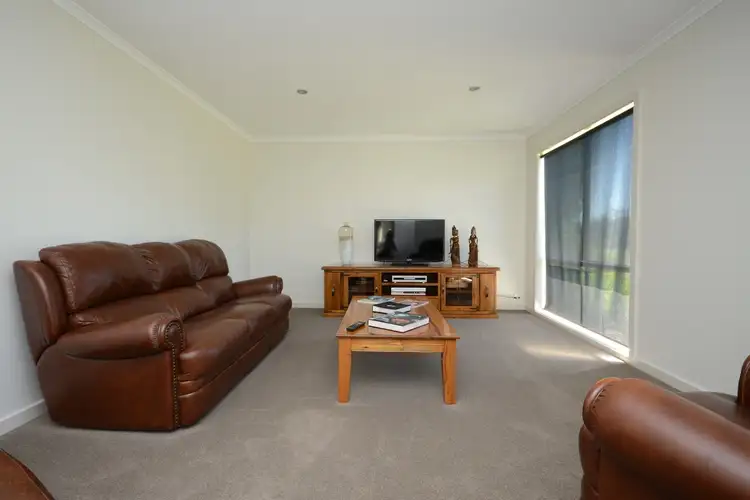 Fifth view of Homely house listing, 5 HOWITT AVENUE, Bairnsdale VIC 3875