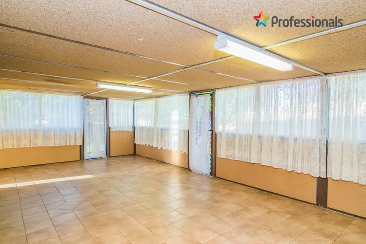 Fifth view of Homely house listing, 17 Boronia Close, Camillo WA 6111