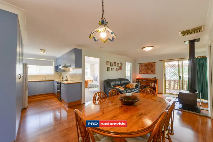 Second view of Homely house listing, 6 Waratah Place, Tamworth NSW 2340