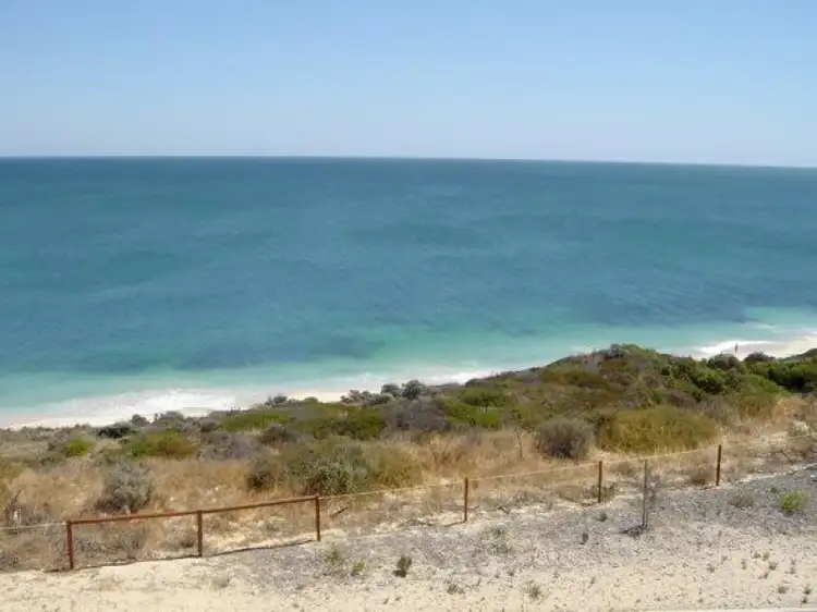 260 Ocean Drive, Quinns Rocks WA 6030